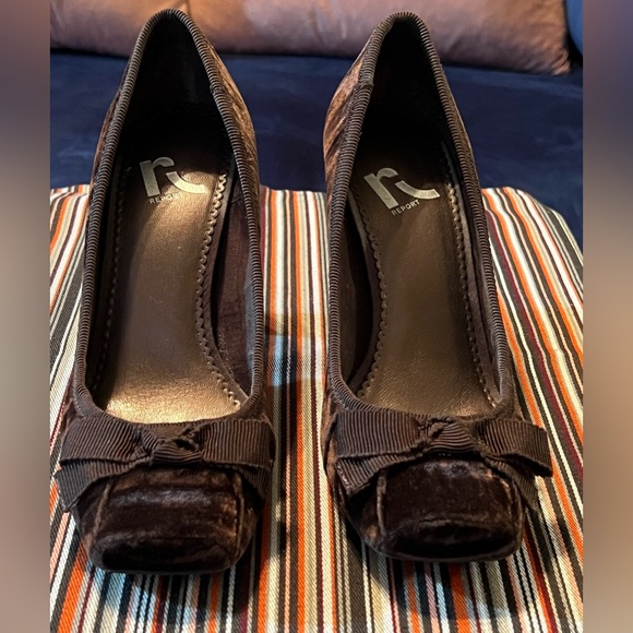 Report Crushed Velvet Pumps w/Bow | Square Toe| Brown | EUC - Picture 6 of 6